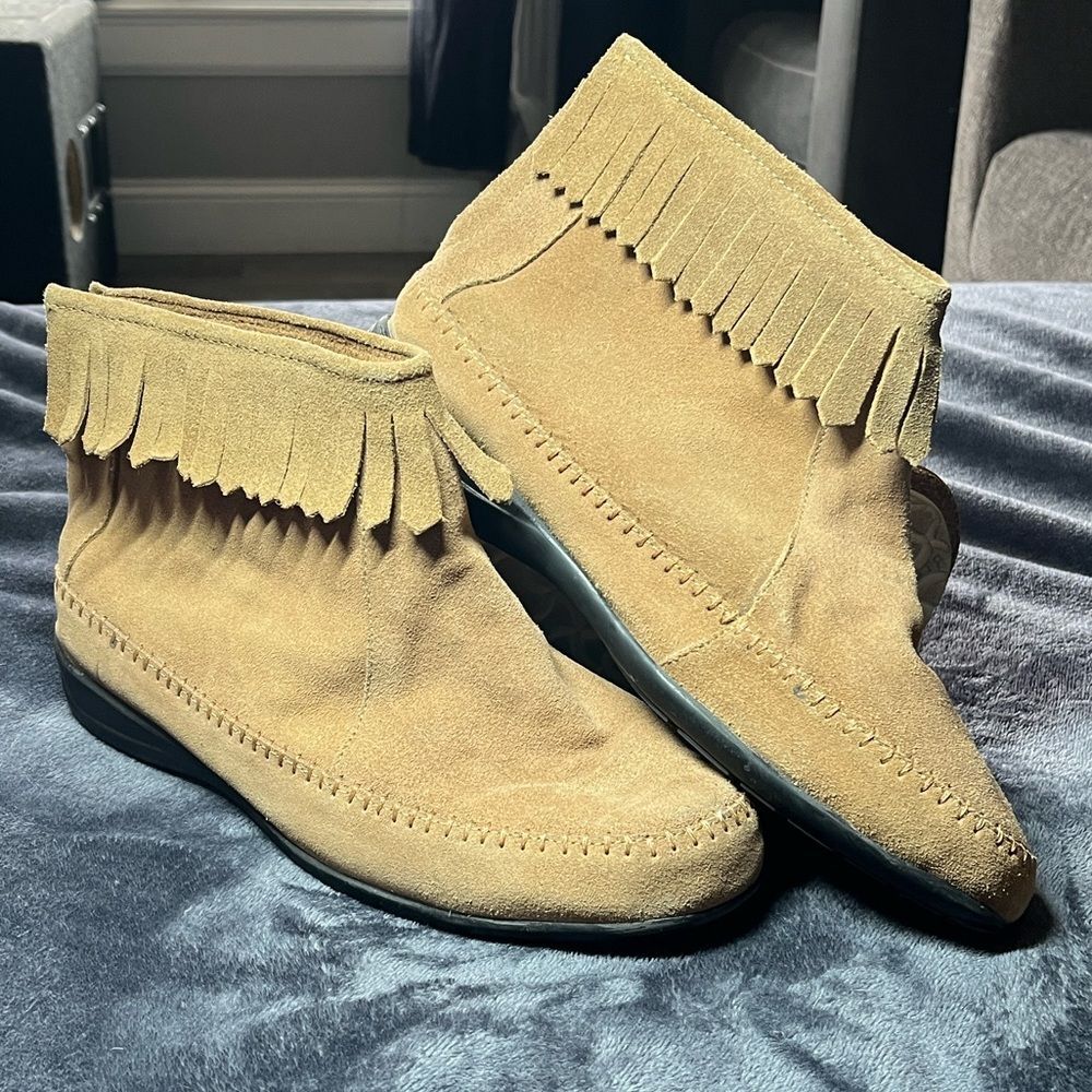 Comfort Ease Blue Suede Back Zip Closure Booties Sz 11